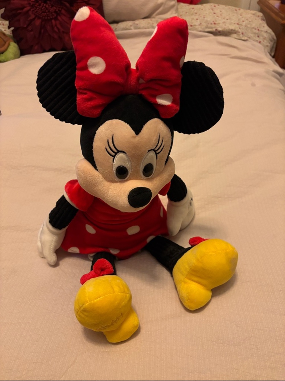 Scentsy Minnie Mouse Plush - Red Bow & Dress with Yellow Shoes